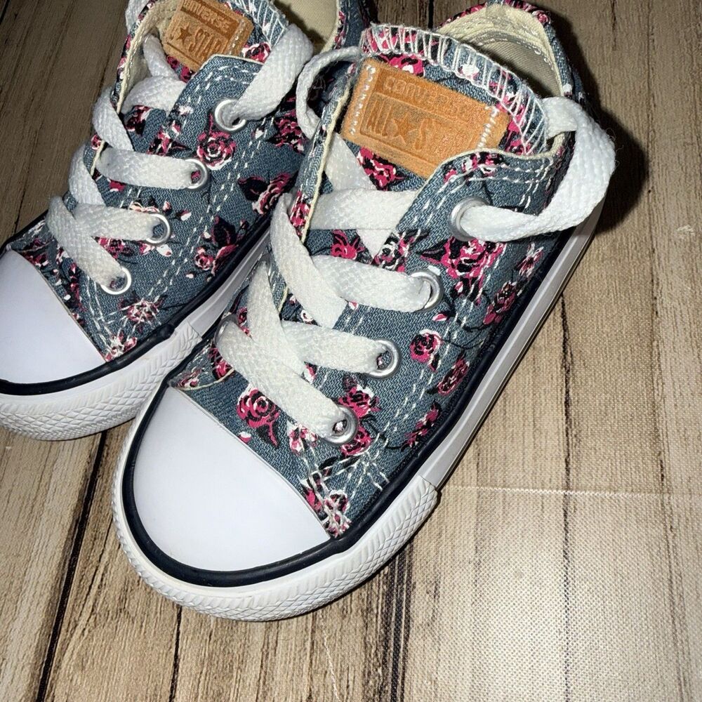 Converse Chuck Taylor All Star Floral Sneakers Low Top Sneakers Infant Size 6